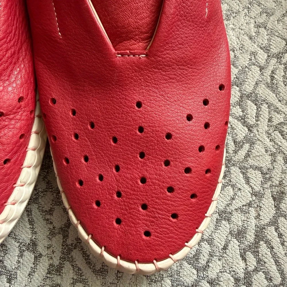 Bueno Denmark Slip-On Sneakers characterized - Size 38 (7.5)